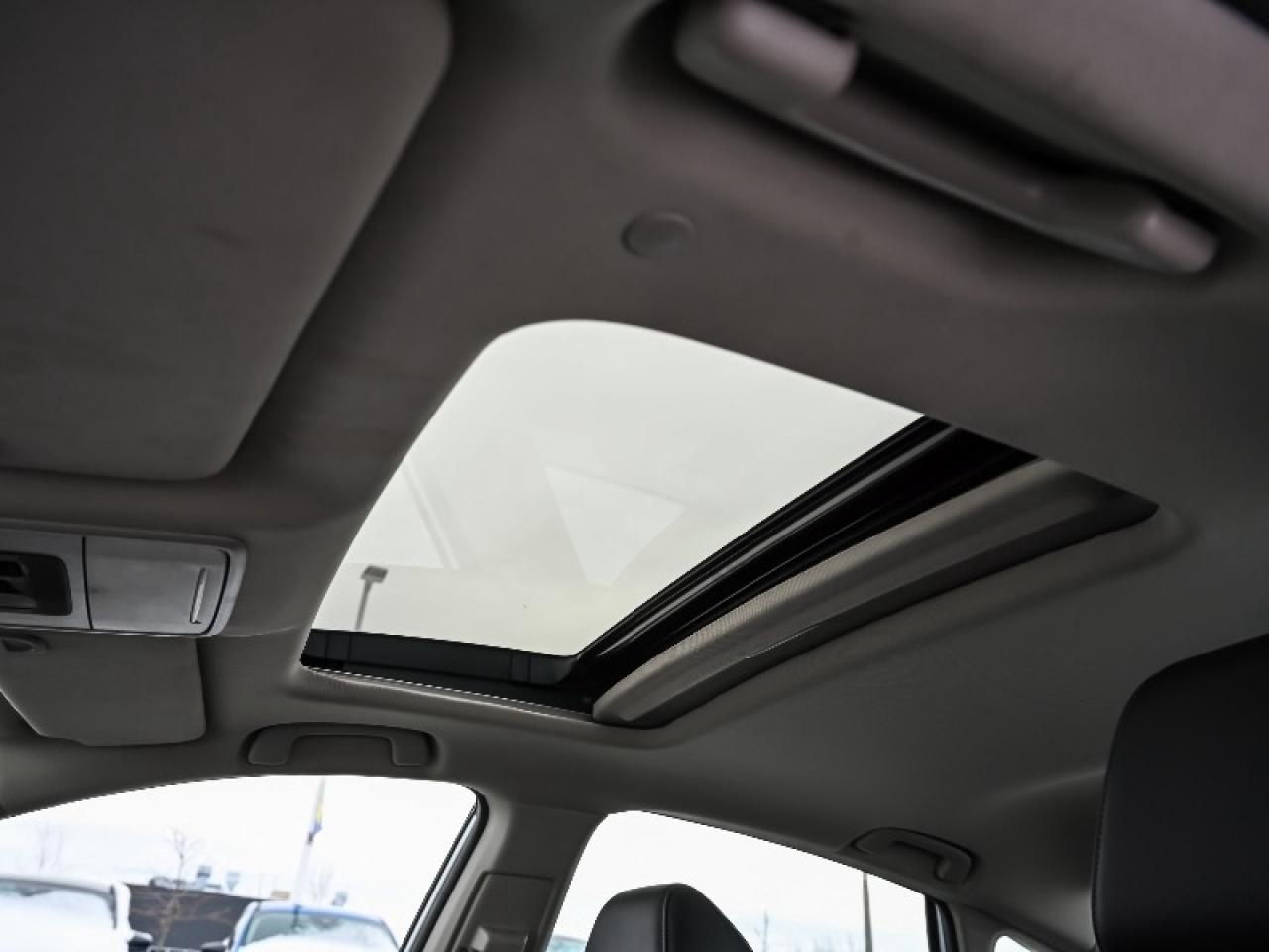 2023 Honda Accord Hybrid Touring Photo