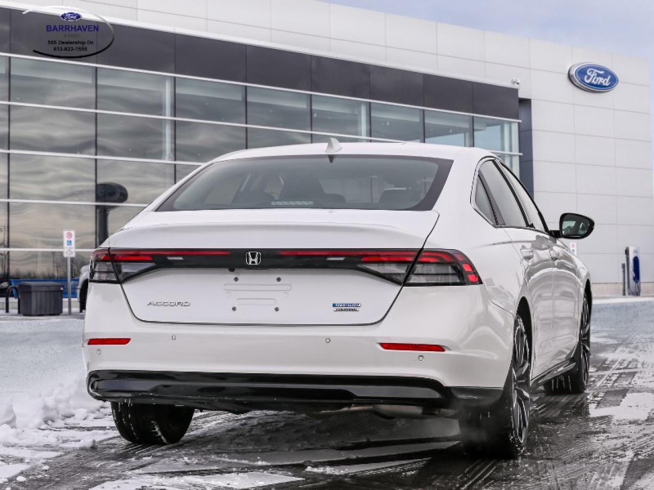 2023 Honda Accord Hybrid Touring Photo