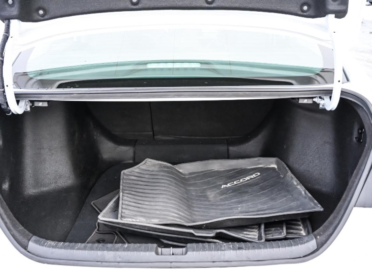 2023 Honda Accord Hybrid Touring Photo