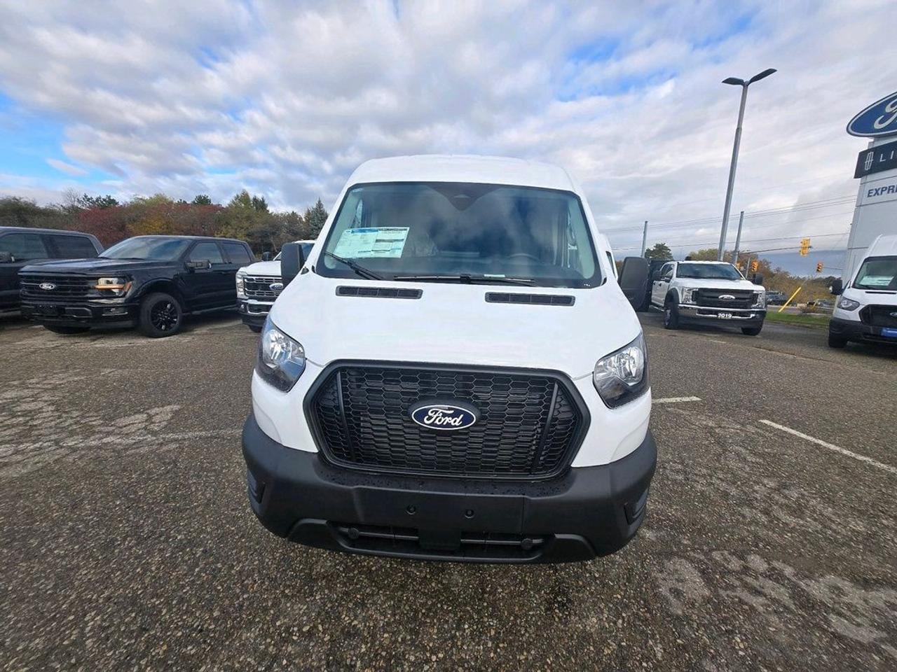 2026 Ford Transit MEDIUM ROOF,  REAR COMPARTMENT LIGHTING Photo