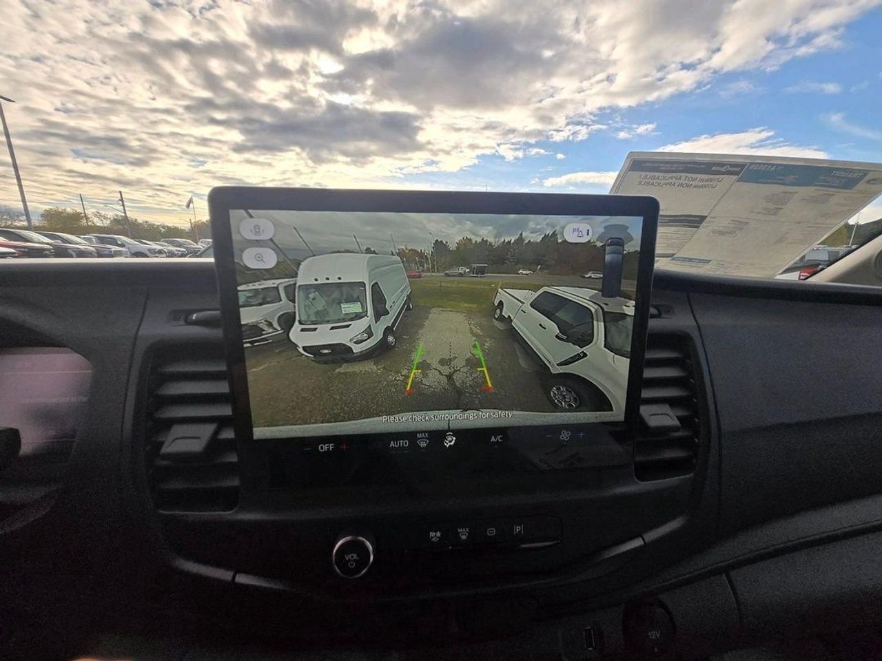 2026 Ford Transit MEDIUM ROOF,  REAR COMPARTMENT LIGHTING Photo