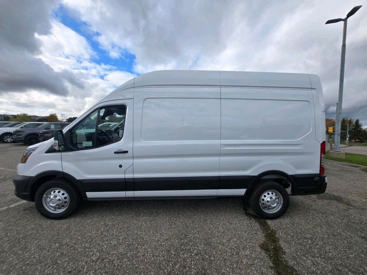 2025 Ford Transit HIGH ROOF, HEATED MIRRORS, CLOTH SEATS Photo