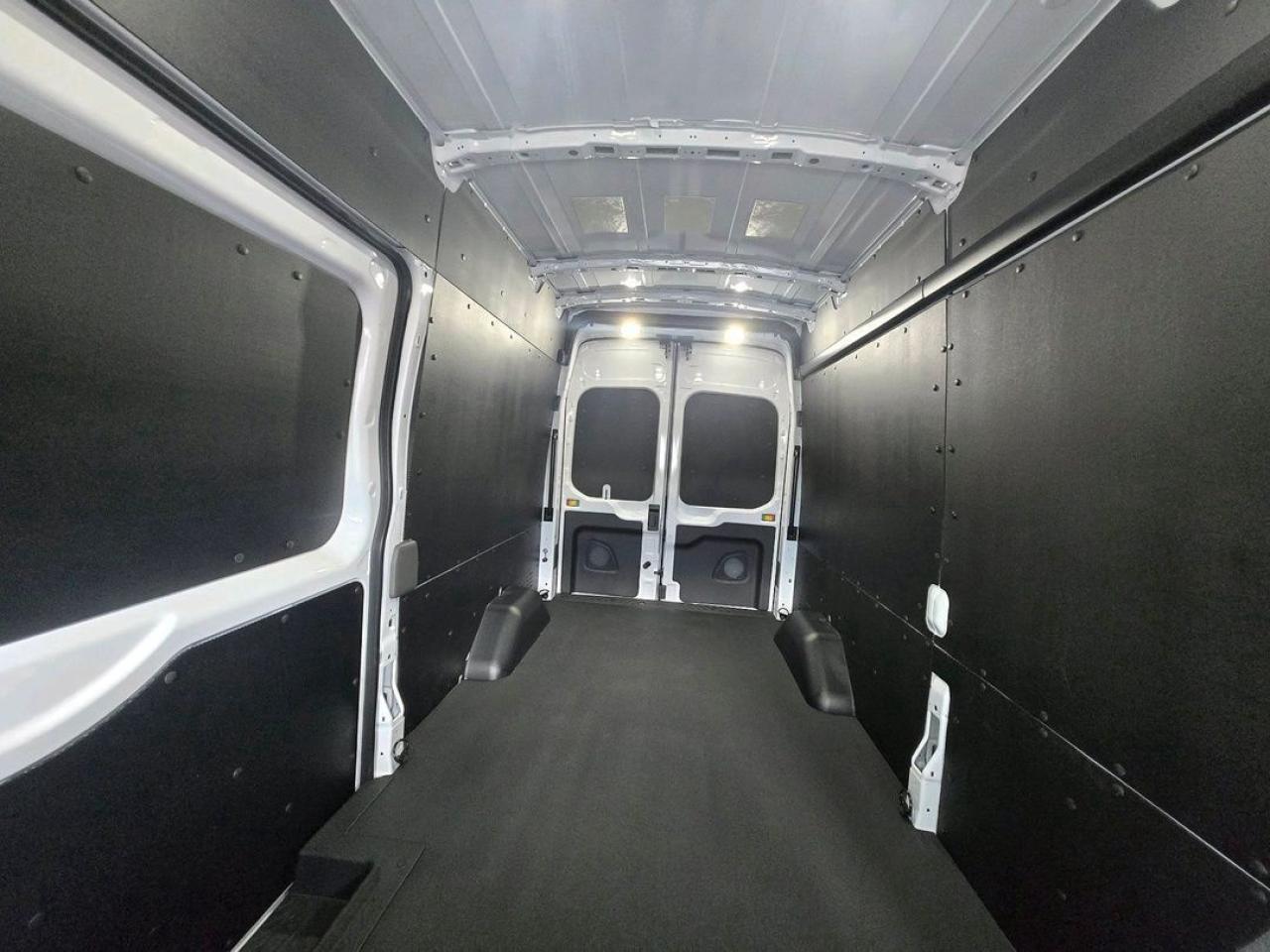 2025 Ford Transit HIGH ROOF, HEATED MIRRORS, CLOTH SEATS Photo