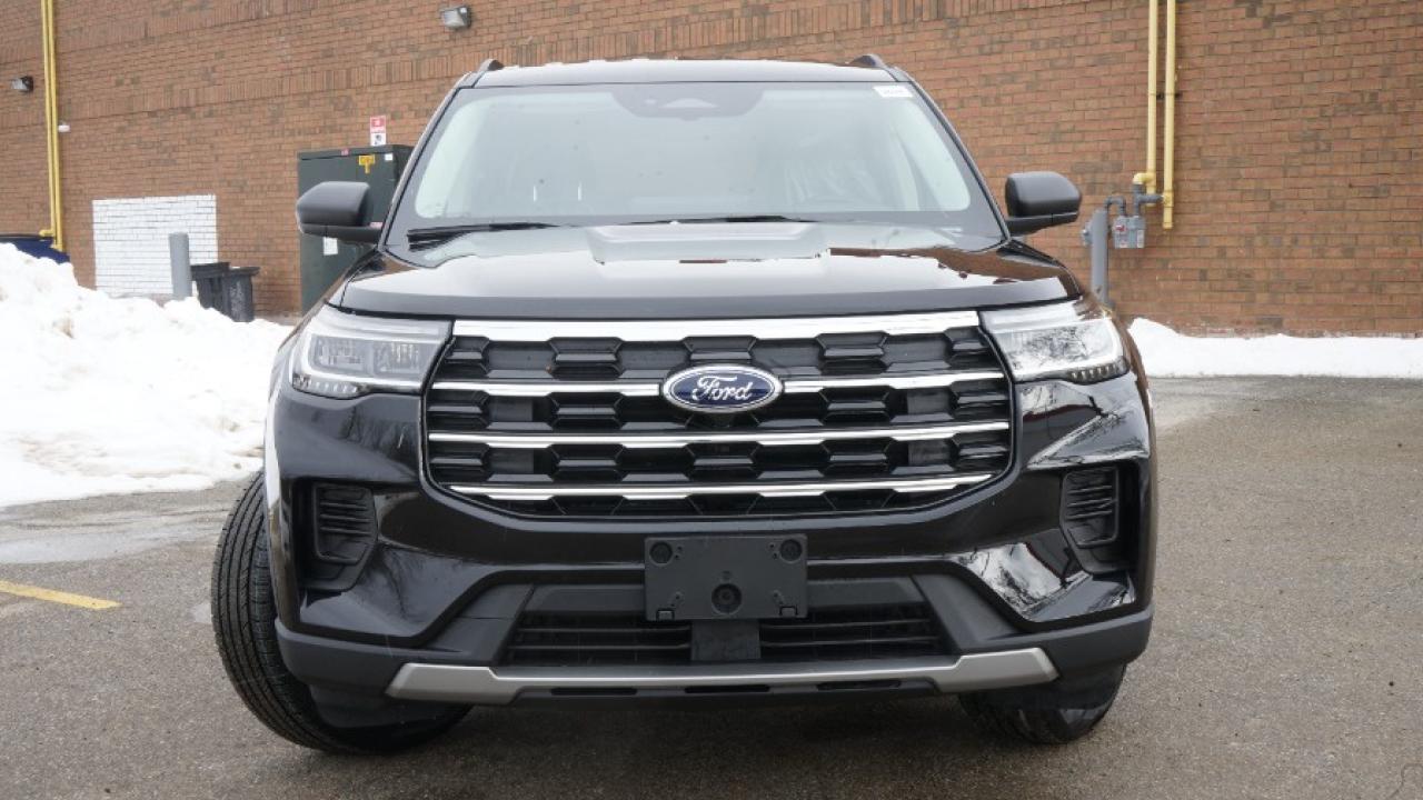 2026 Ford Explorer Active Photo