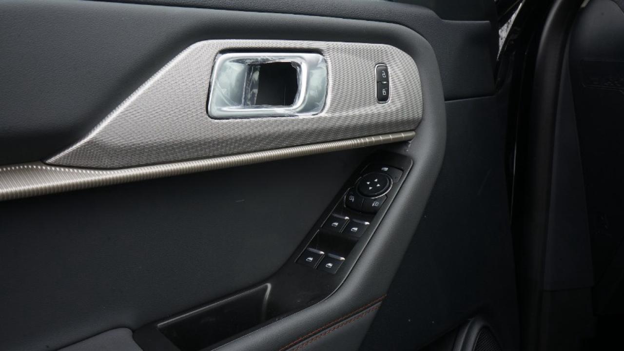 2026 Ford Explorer Active Photo