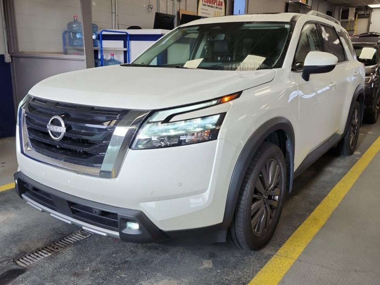 Used 2023 Nissan Pathfinder SL Premium AWD | HUD | Leather | Pano Roof | Nav | Bose | 20