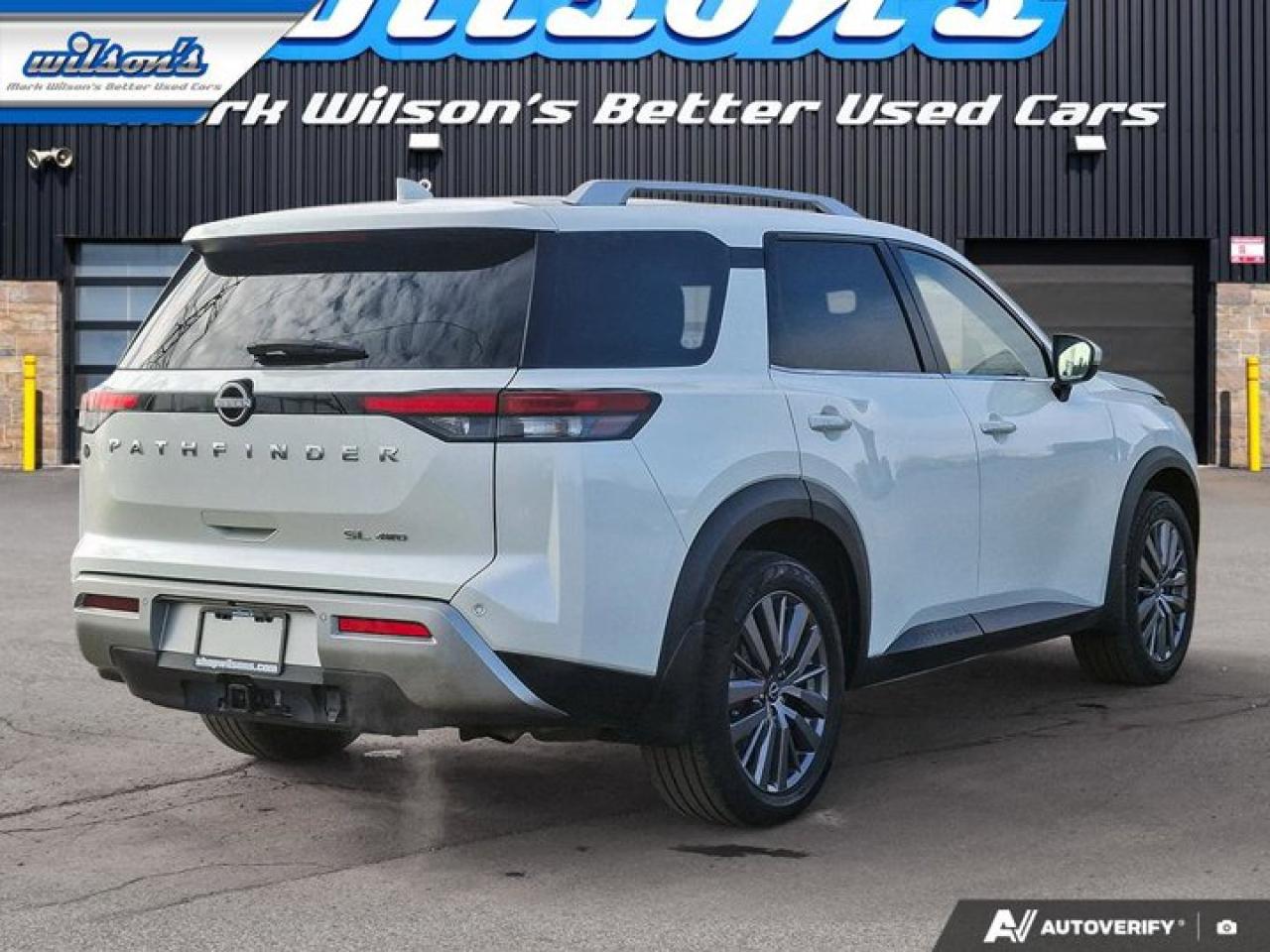 2023 Nissan Pathfinder SL Premium AWD | HUD | Leather | Pano Roof | Nav | Bose | 20" Wheels | CarPlay + Android and More ! Photo4