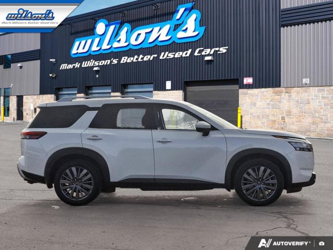 2023 Nissan Pathfinder SL Premium AWD | HUD | Leather | Pano Roof | Nav | Bose | 20" Wheels | CarPlay + Android and More ! Photo