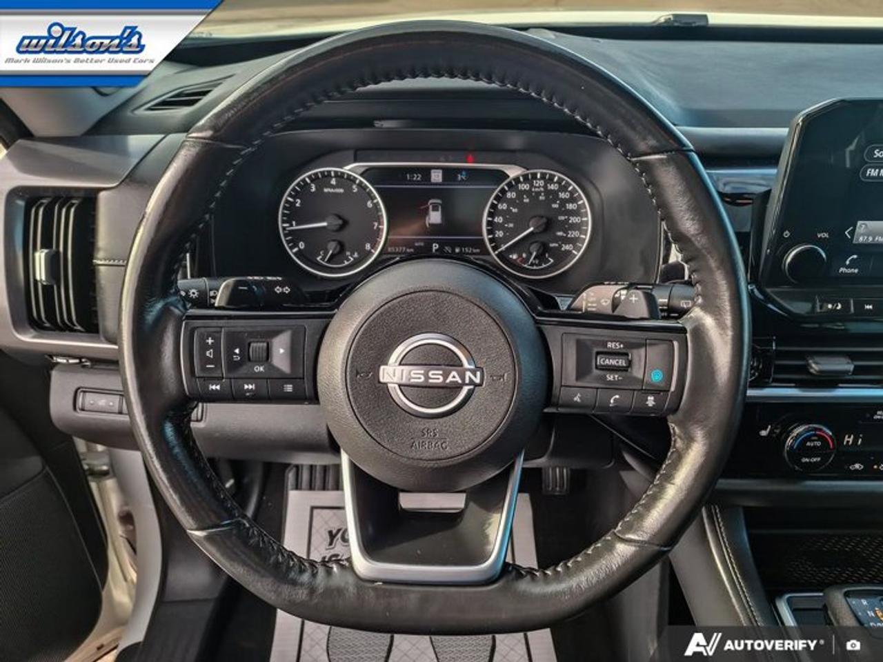 2023 Nissan Pathfinder SL Premium AWD | HUD | Leather | Pano Roof | Nav | Bose | 20" Wheels | CarPlay + Android and More ! Photo