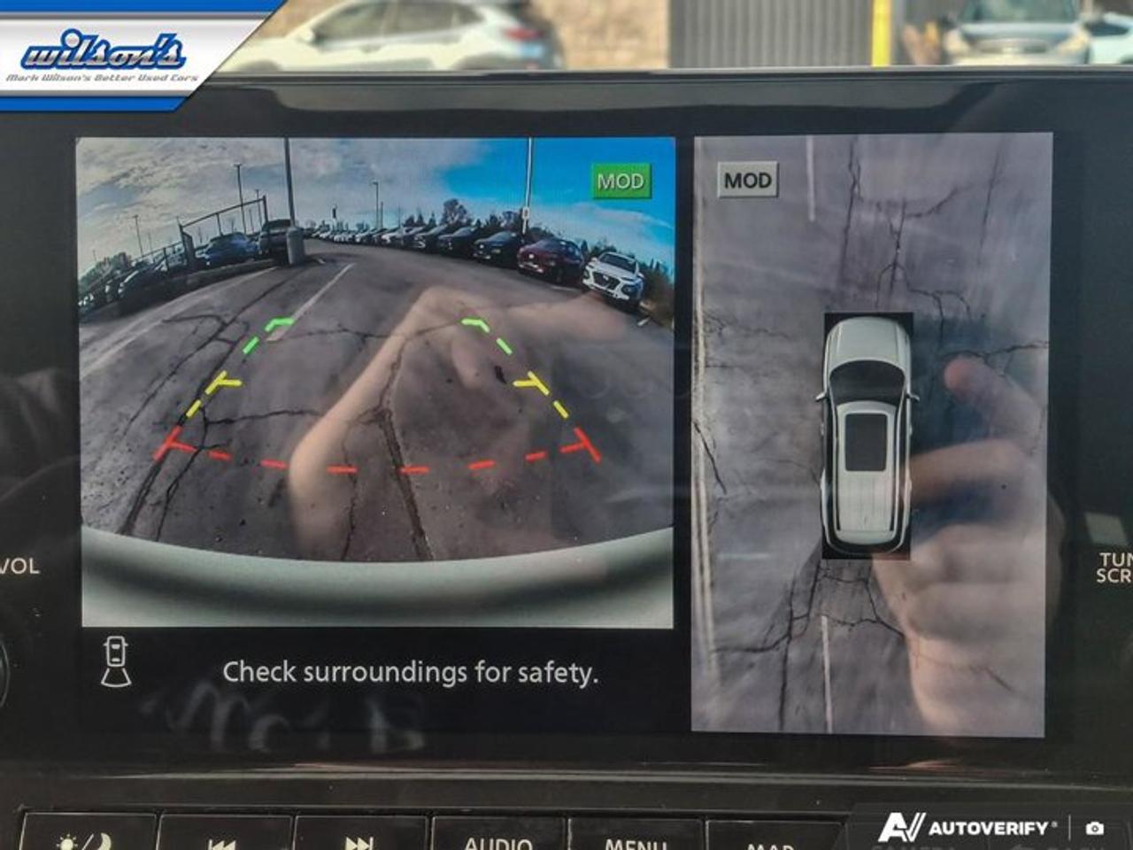 2023 Nissan Pathfinder SL Premium AWD | HUD | Leather | Pano Roof | Nav | Bose | 20" Wheels | CarPlay + Android and More ! Photo