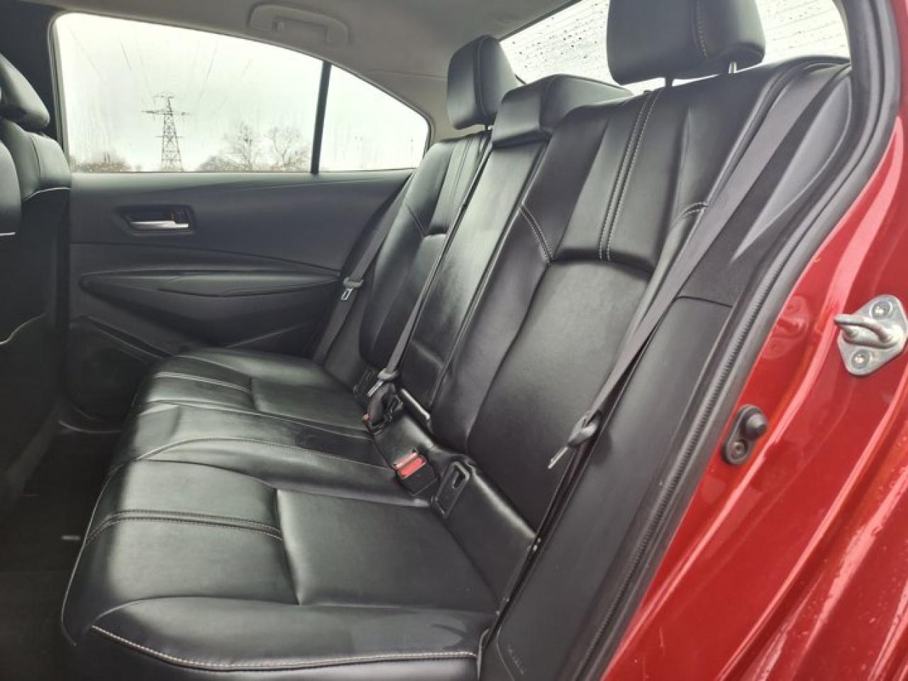 2021 Toyota Corolla Hybrid | Leather | Heated Seats | Adaptive Cruise | Rear Camera | CarPlay + Android | and More ! Photo