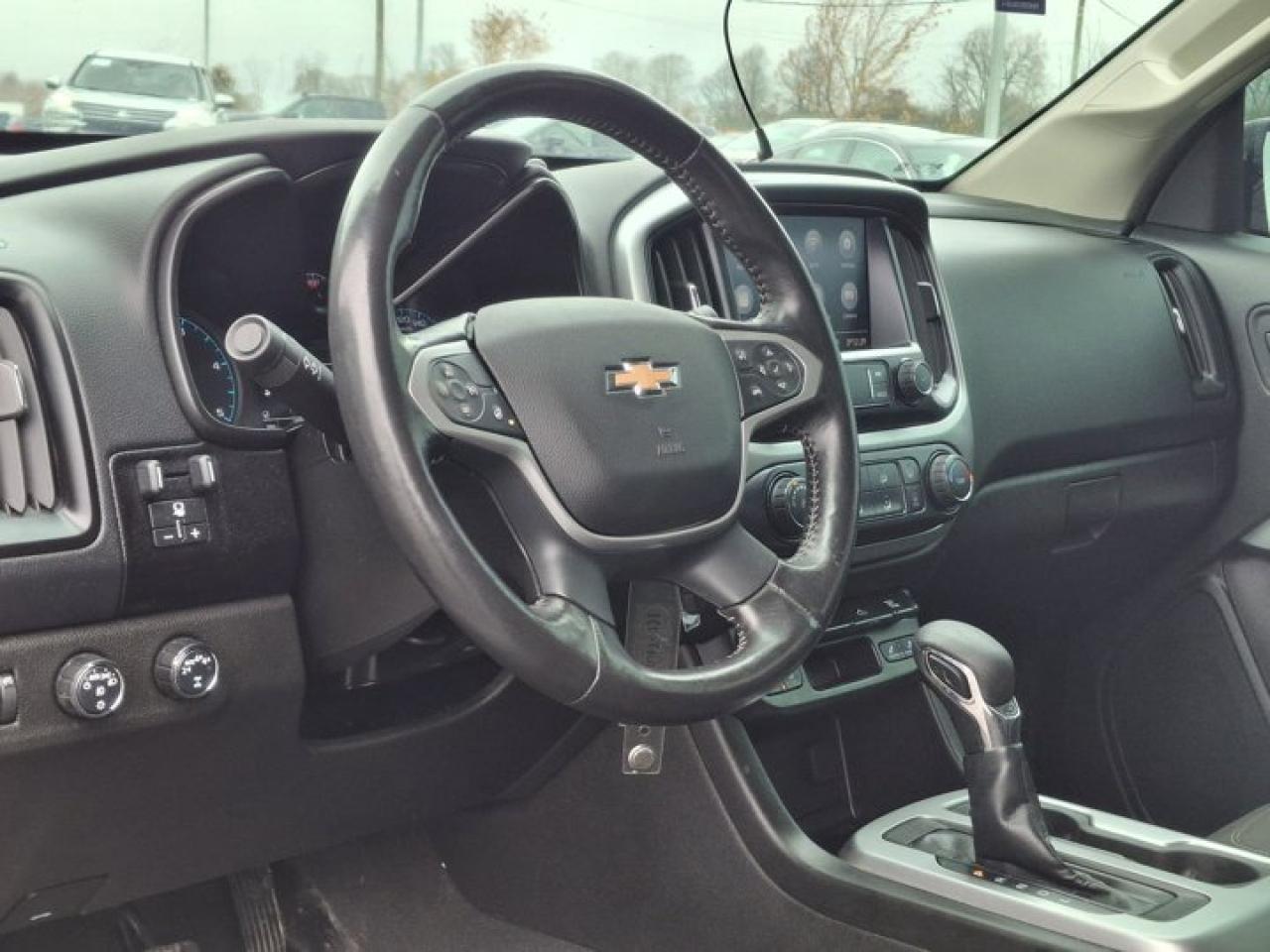 2022 Chevrolet Colorado 4WD LT | 2.8L Diesel | Heated Wheel + Seats | Trailer Brake Controller | Remote Start | and More ! Photo