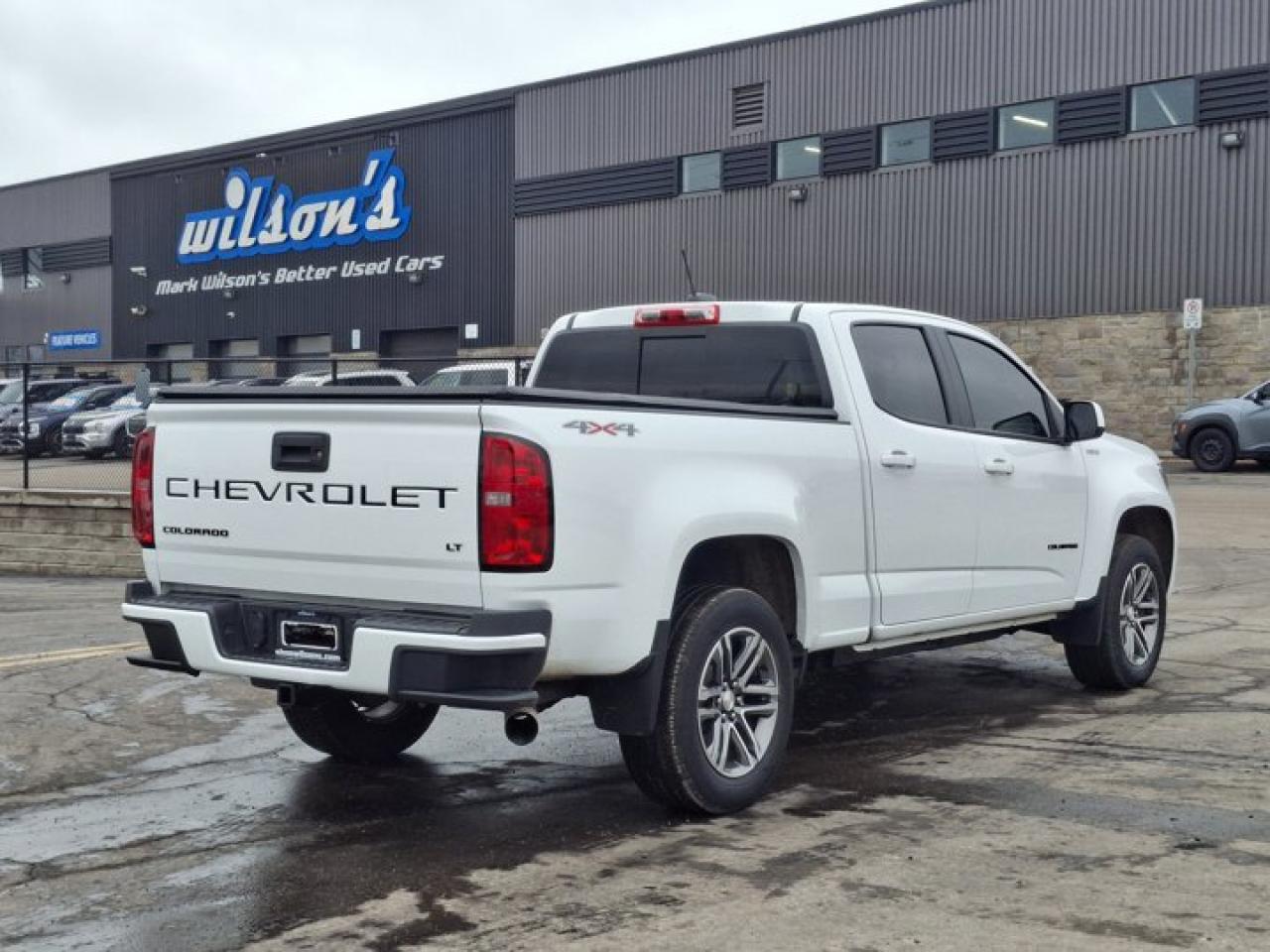 2022 Chevrolet Colorado 4WD LT | 2.8L Diesel | Heated Wheel + Seats | Trailer Brake Controller | Remote Start | and More ! Photo