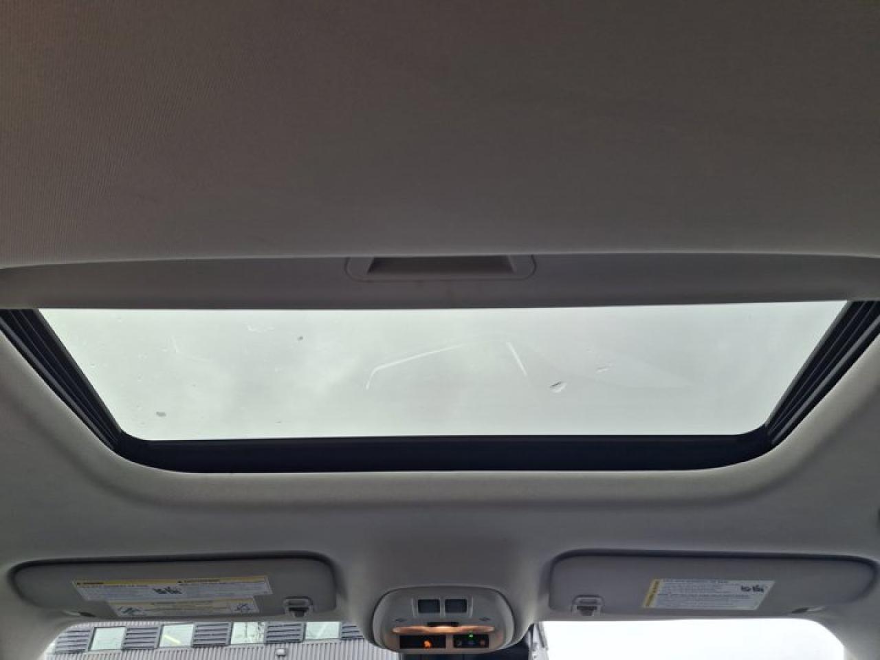 2024 Chevrolet Trax LT | Sunroof | Heated Seats + Steering | Remote Start | CarPlay | Reverse Cam | and More ! Photo