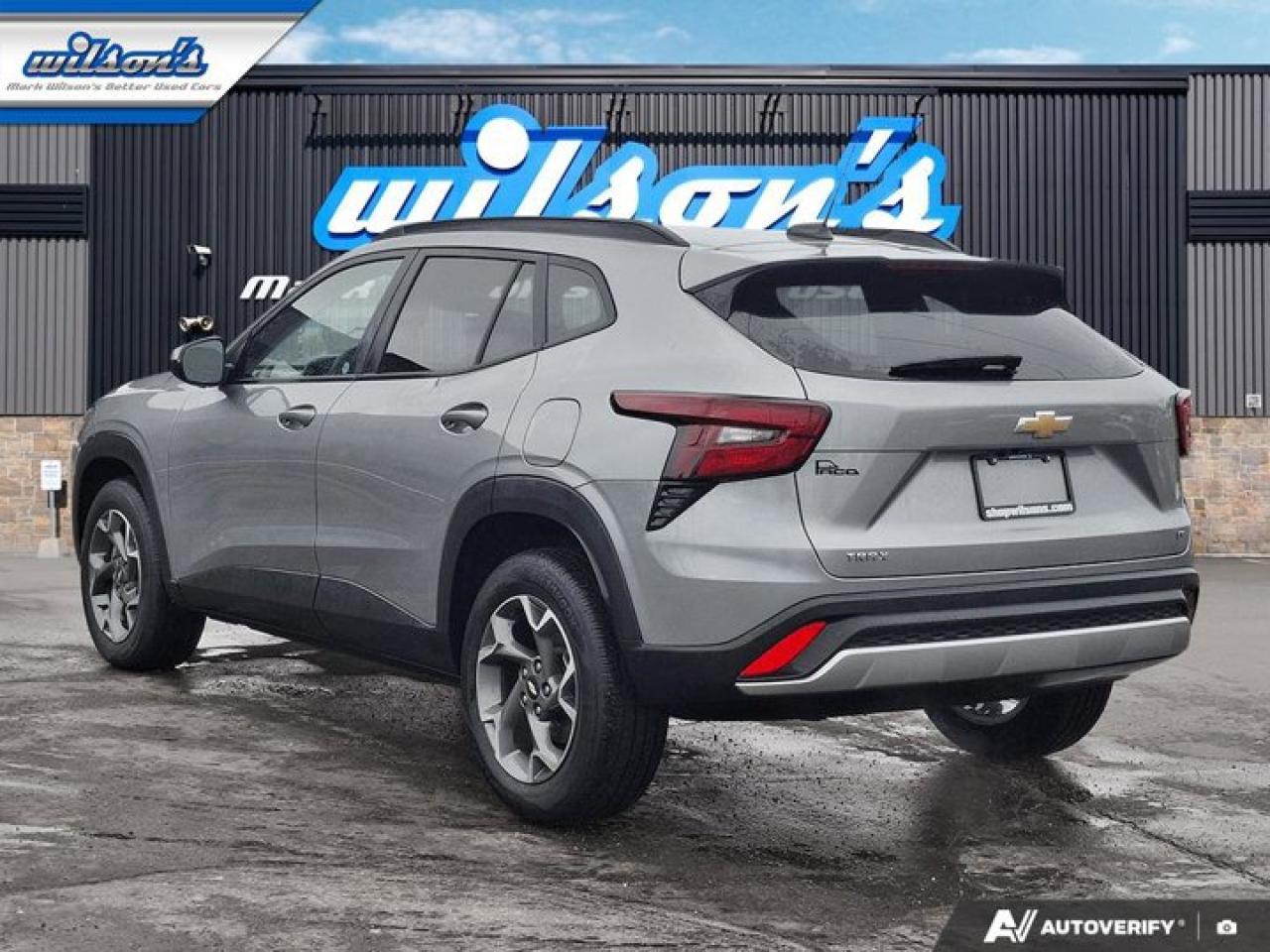 2024 Chevrolet Trax LT | Sunroof | Heated Seats + Steering | Remote Start | CarPlay | Reverse Cam | and More ! Photo