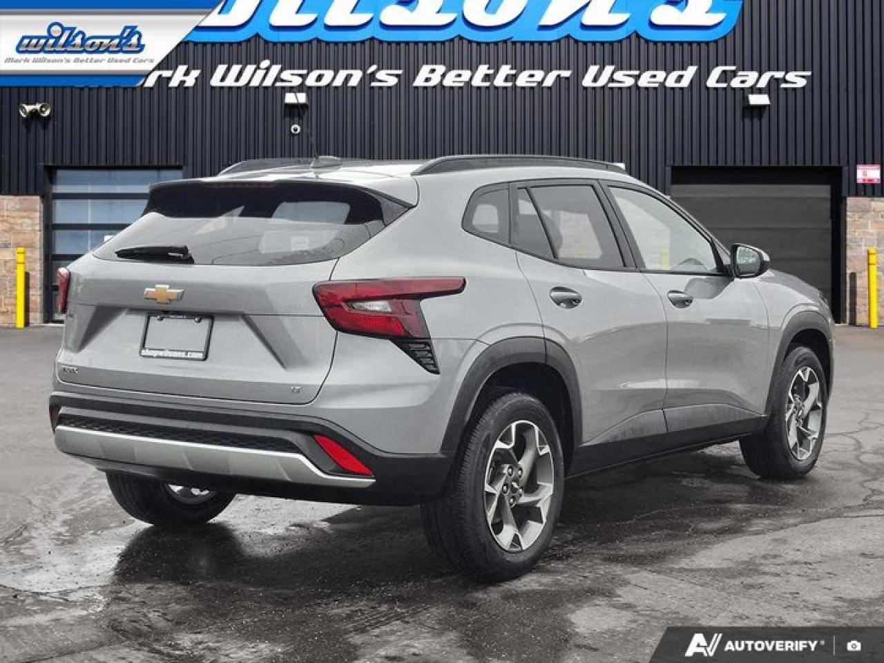 2024 Chevrolet Trax LT | Sunroof | Heated Seats + Steering | Remote Start | CarPlay | Reverse Cam | and More ! Photo4