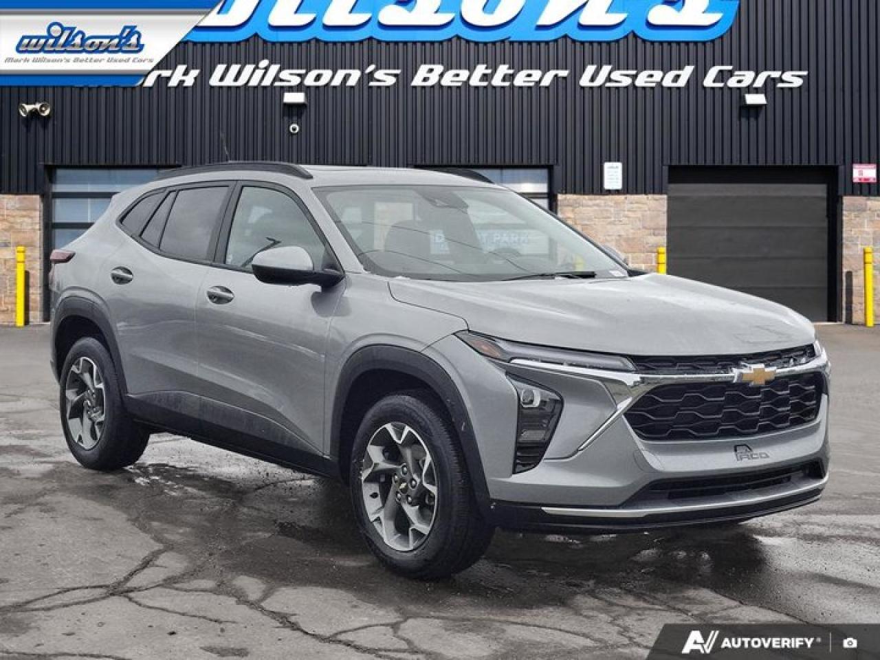 2024 Chevrolet Trax LT | Sunroof | Heated Seats + Steering | Remote Start | CarPlay | Reverse Cam | and More ! Photo