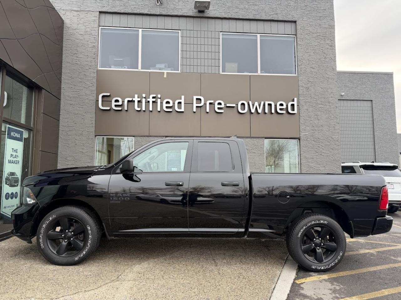 Used 2021 RAM 1500 EXPRESS w/ QUAD CAB / LOW KMS / 4X4 for sale in Calgary, AB