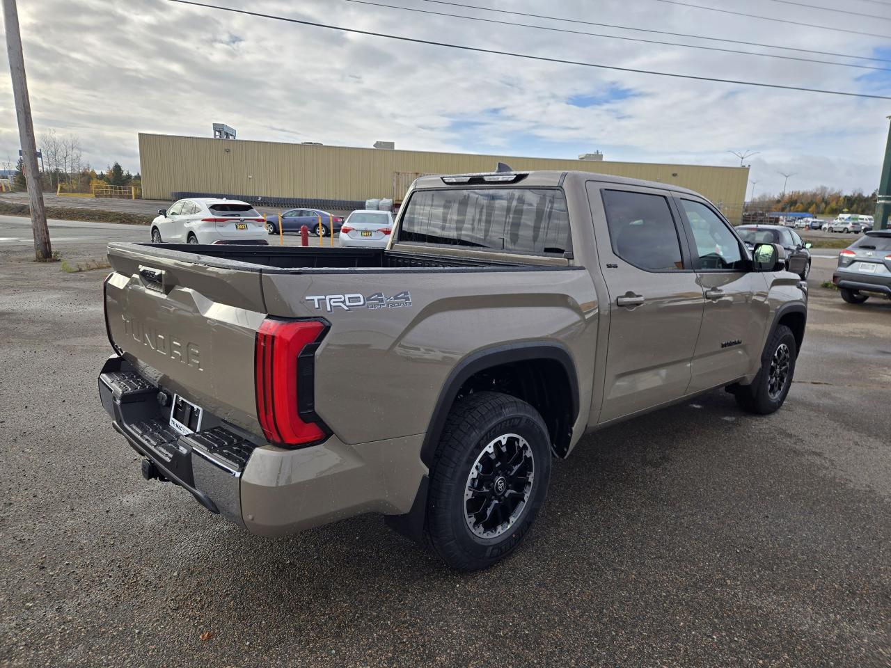 2026 Toyota Tundra SR5 TRD OFF ROAD Photo4