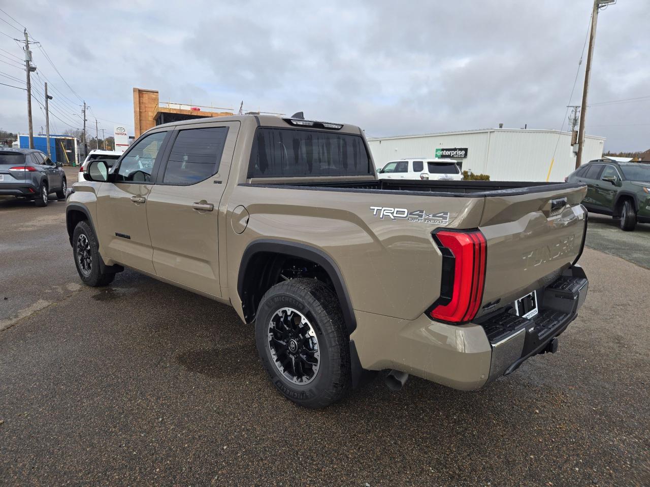 2026 Toyota Tundra SR5 TRD OFF ROAD Photo2