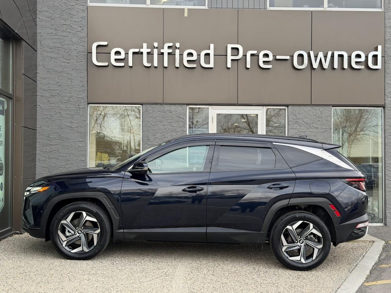 Used 2022 Hyundai Tucson ULTIMATE HYBRID w/ TOP MODEL / 360-DEGREE CAMERA for sale in Calgary, AB