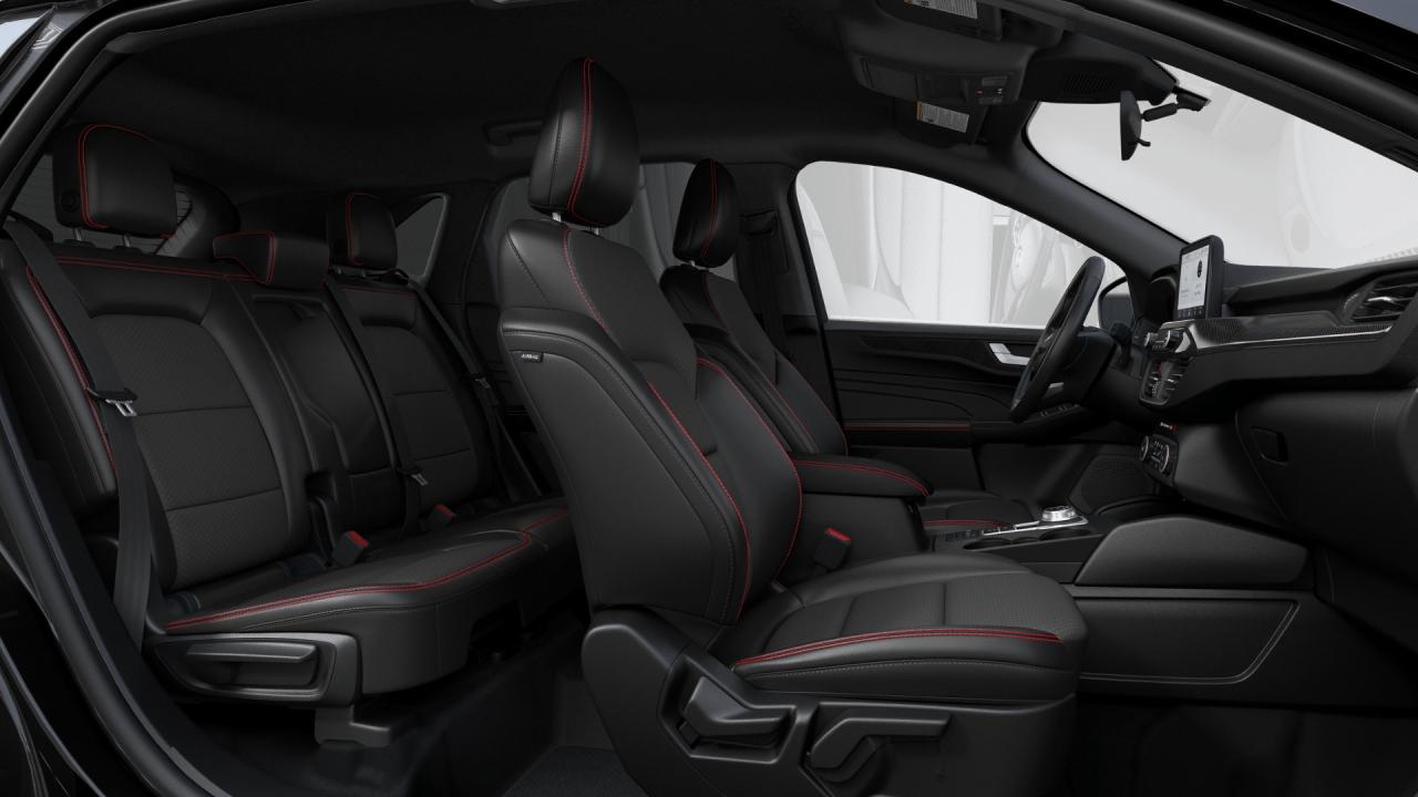 2025 Ford Escape ST-Line Photo3