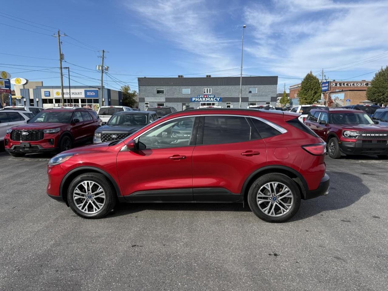 2022 Ford Escape SEL AWD Photo