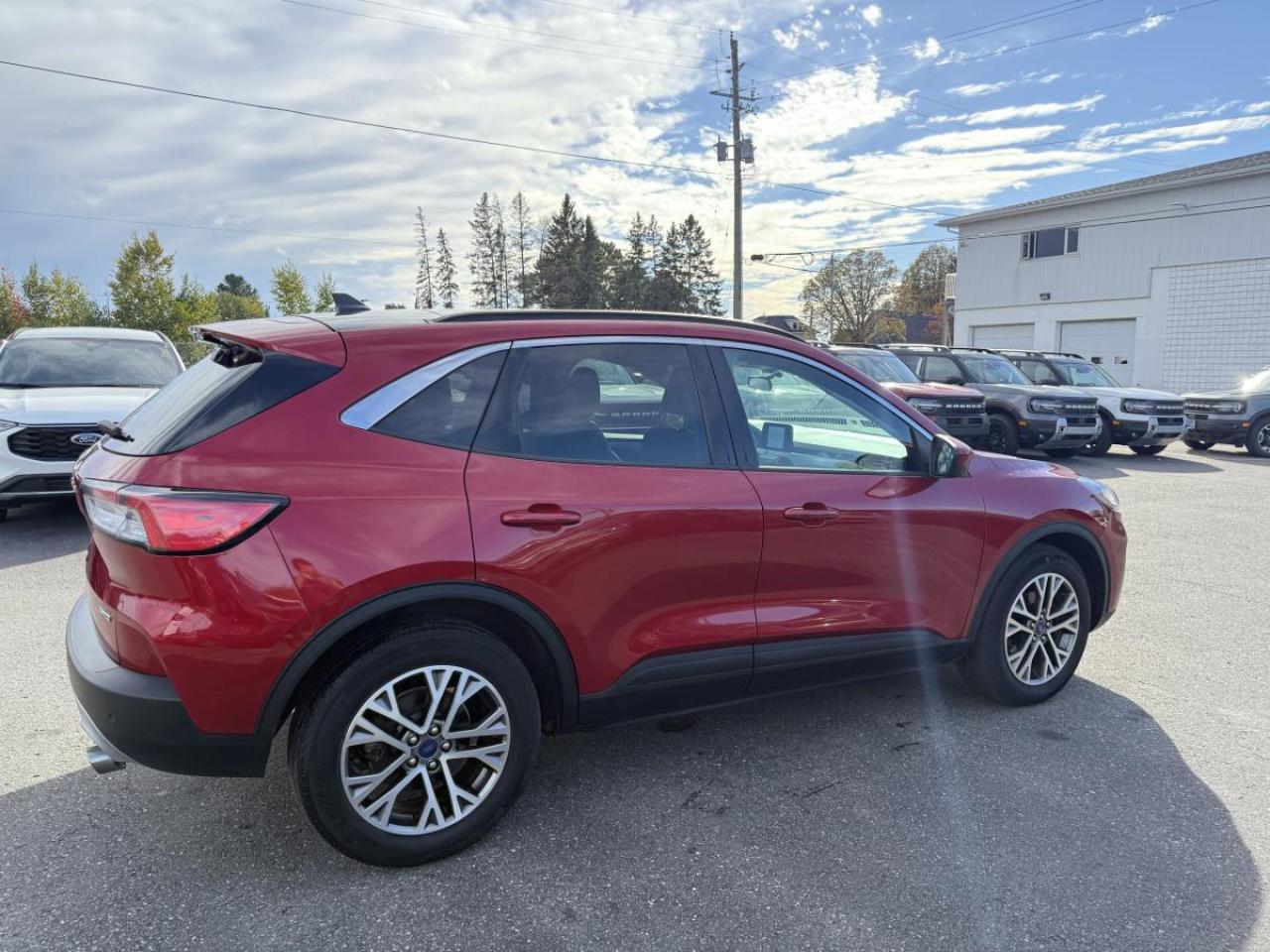 2022 Ford Escape SEL AWD Photo