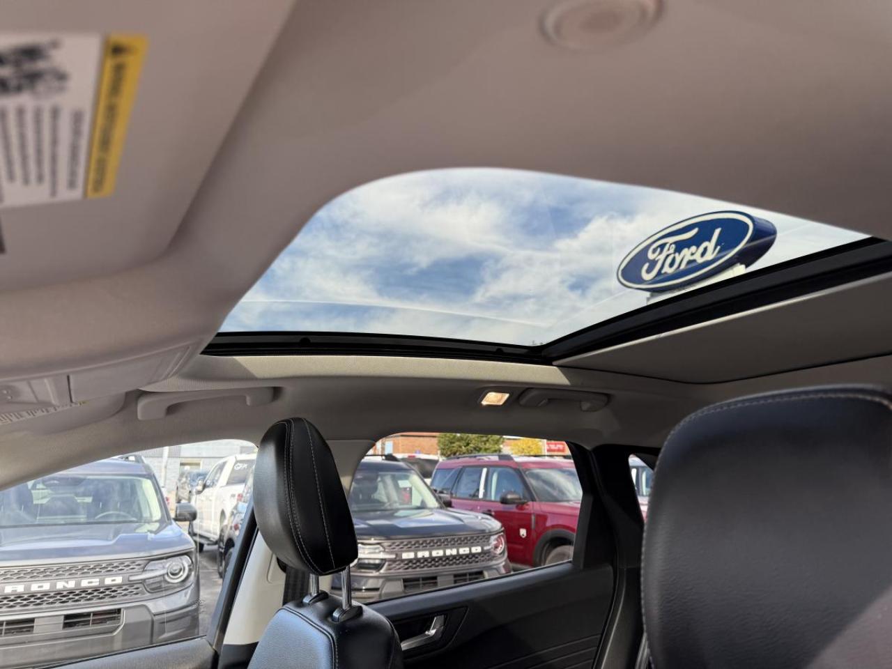 2022 Ford Escape SEL AWD Photo