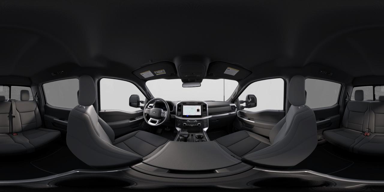 2025 Ford F-150 Hybrid XLT Photo