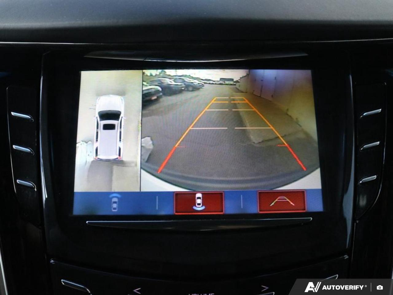 2019 Cadillac Escalade Platinum Photo