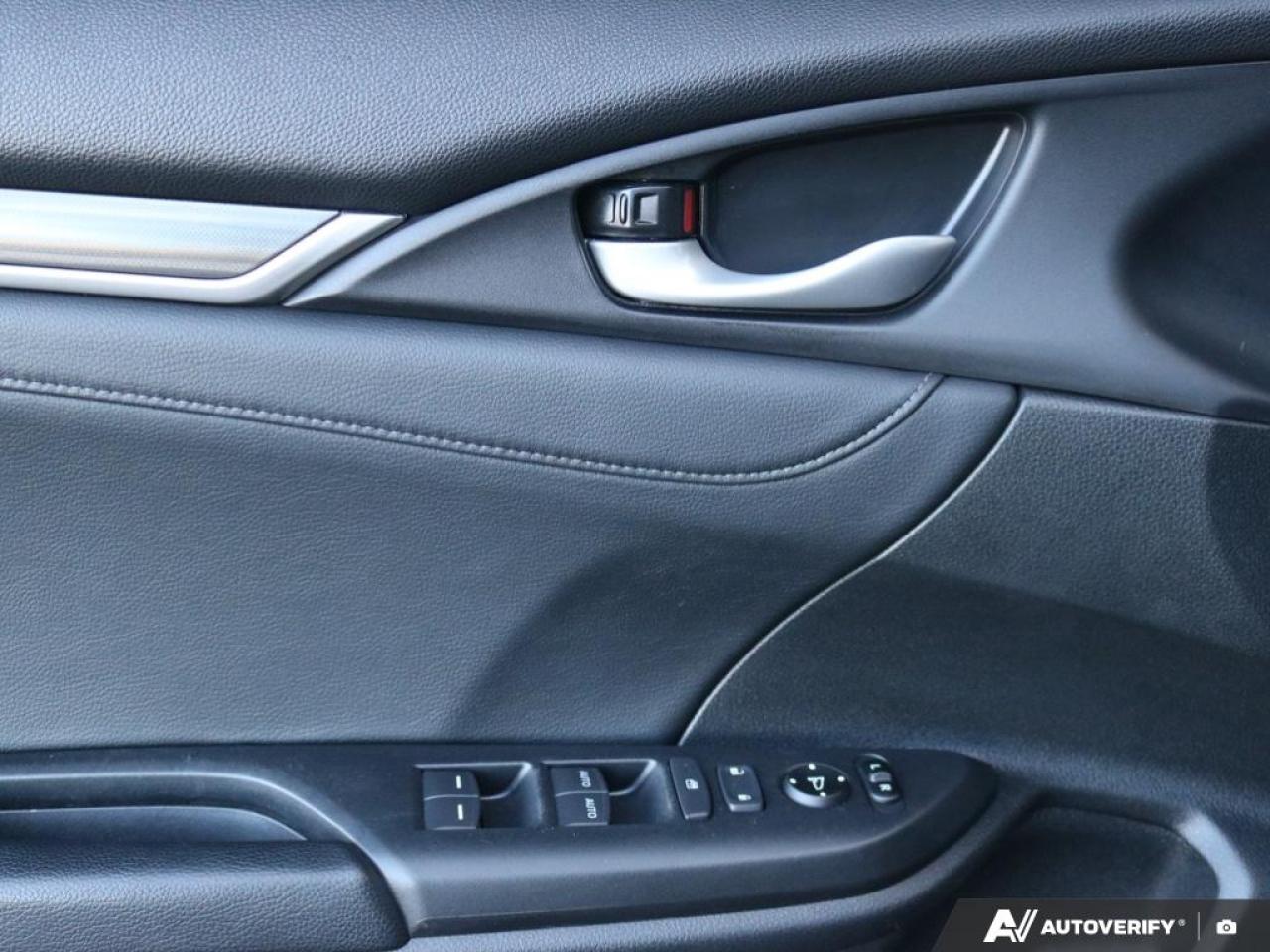 2020 Honda Civic Sedan Touring Photo