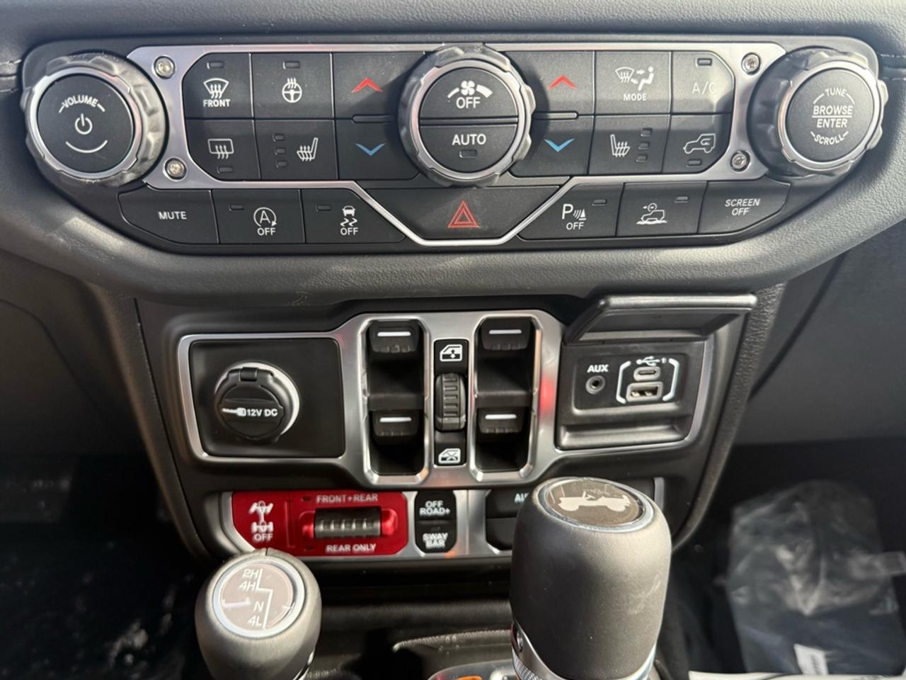 2026 Jeep Wrangler Rubicon  - Leather Seats - Safety Group - $228.77 /Wk Photo