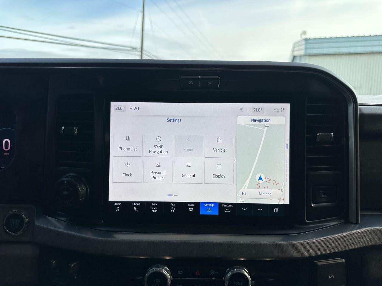 2025 Ford F-450 Super Duty DRW PLATINUM 4WD CREW CAB 8' BOX Photo