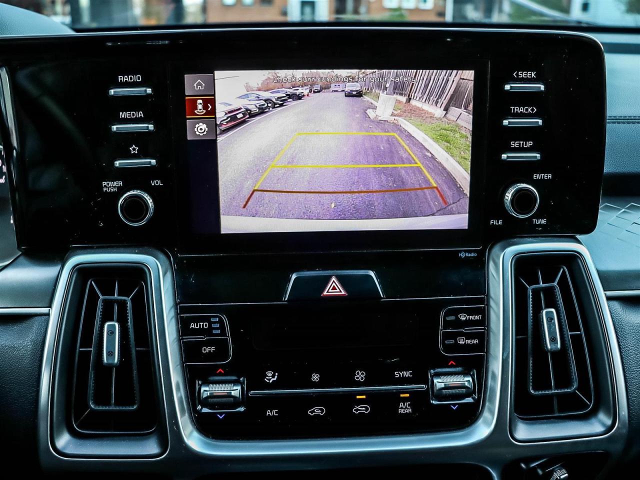 2022 Kia Sorento 2.5L LX Premium Photo