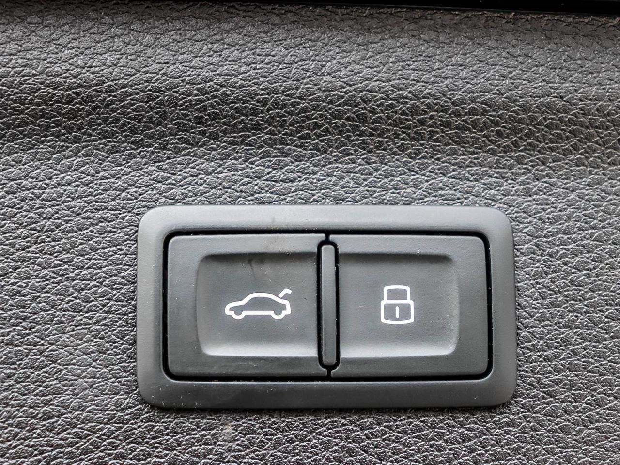 2019 Audi Q3 2.0T Progressiv Photo