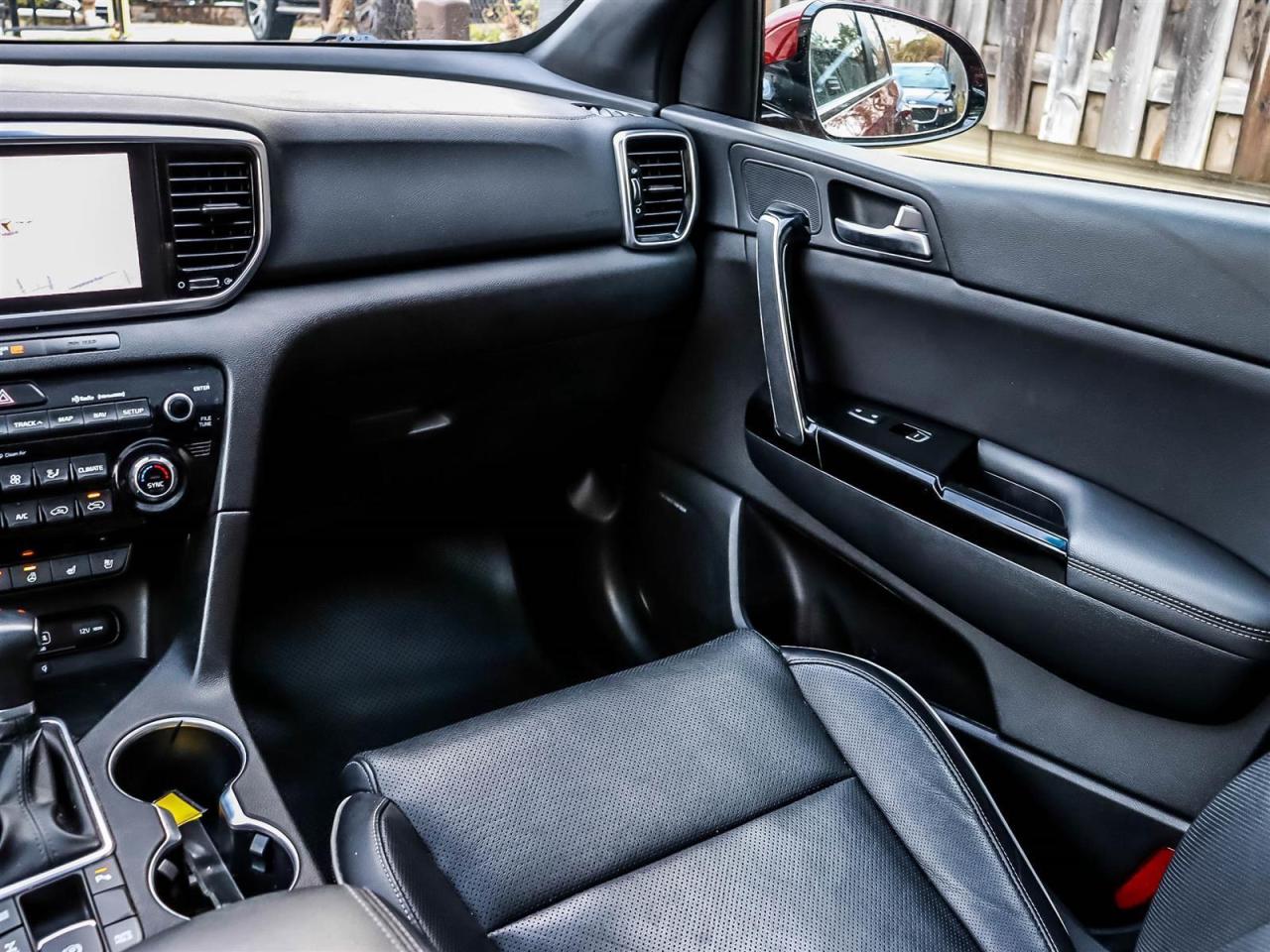 2022 Kia Sportage SX Photo