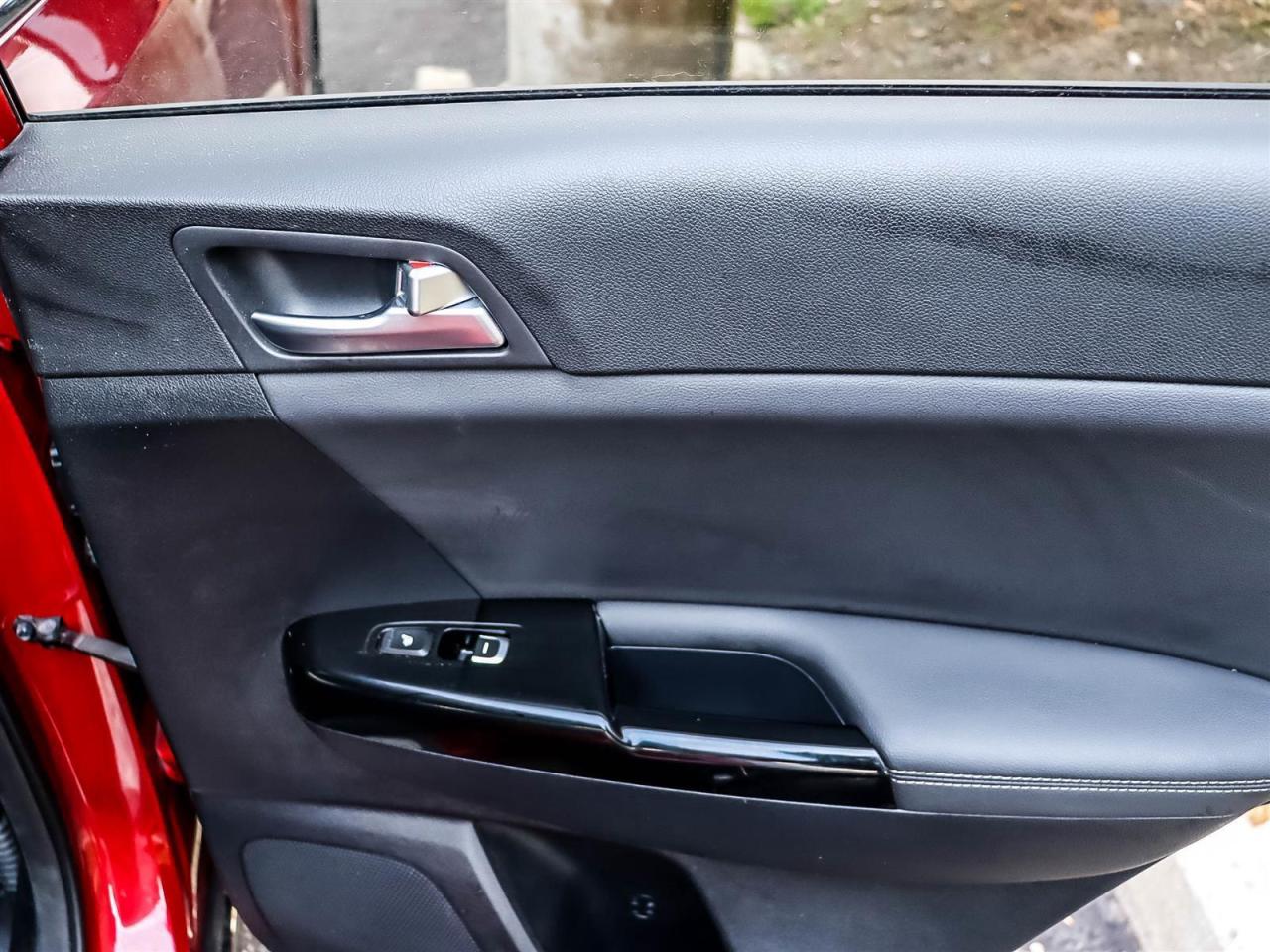 2022 Kia Sportage SX Photo