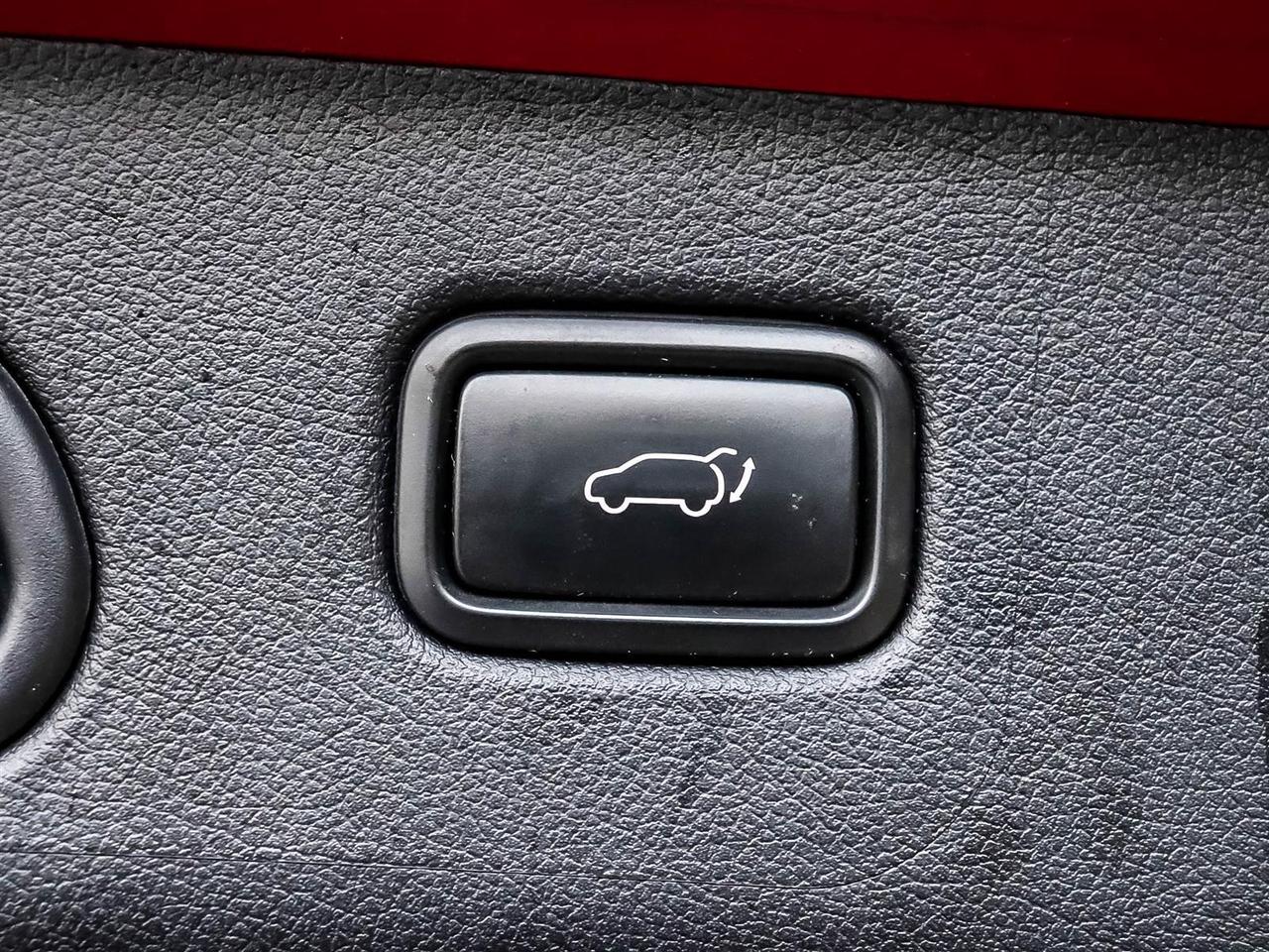 2022 Kia Sportage SX Photo