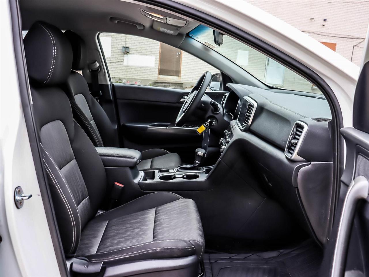 2021 Kia Sportage LX Photo