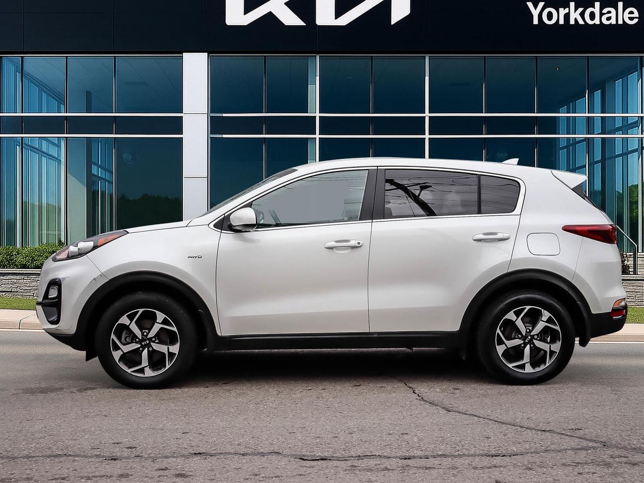 2021 Kia Sportage LX Photo3