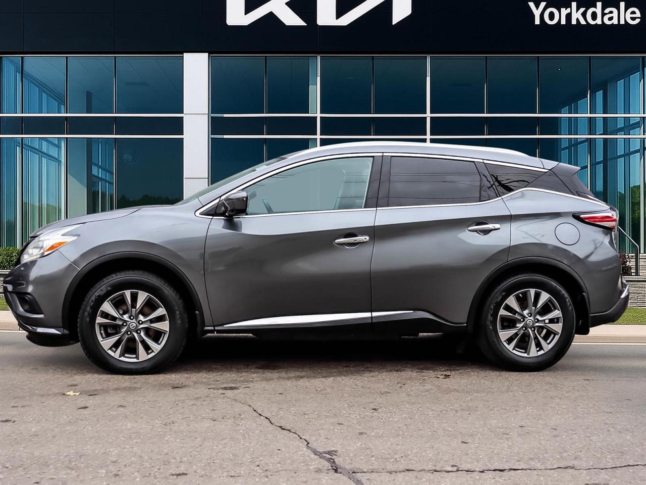 2017 Nissan Murano SV Photo