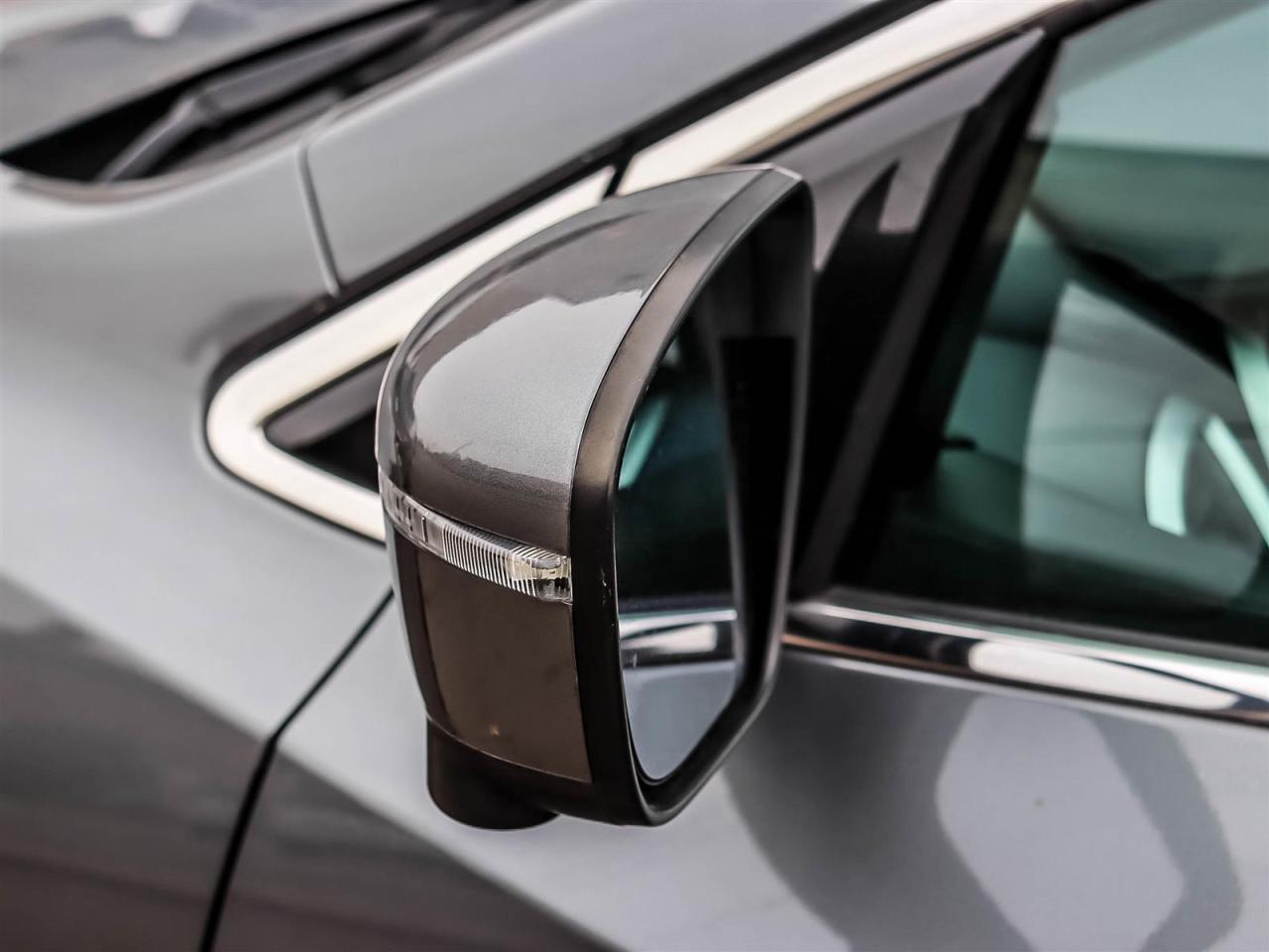 2017 Nissan Murano SV Photo