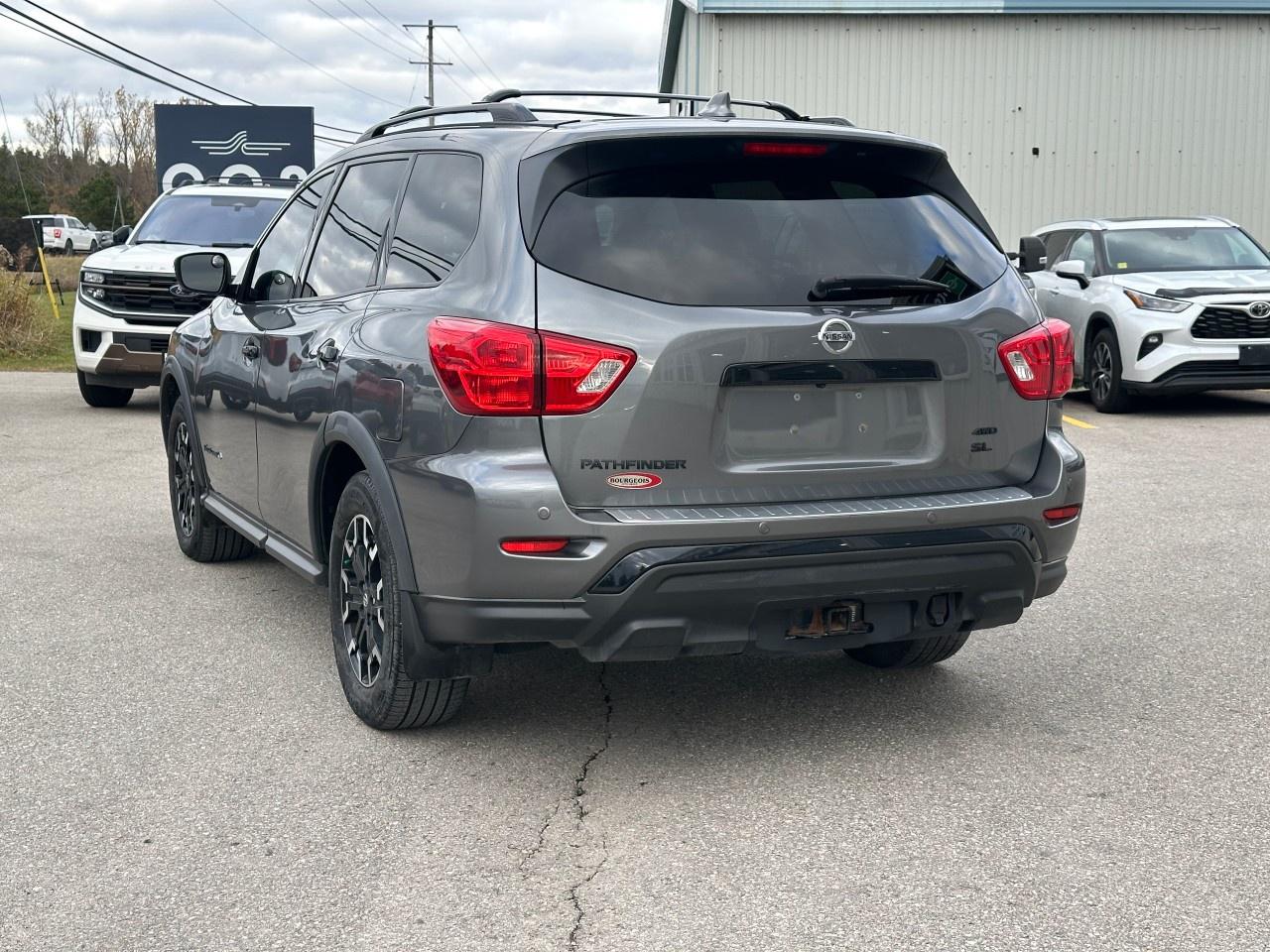 2020 Nissan Pathfinder 4x4 SL Premium Photo