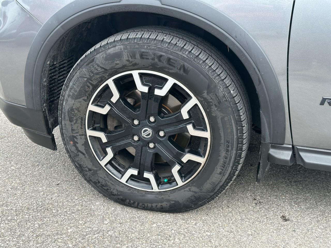 2020 Nissan Pathfinder 4x4 SL Premium Photo