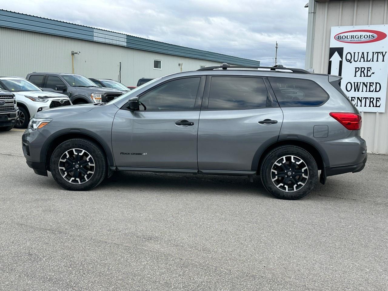 2020 Nissan Pathfinder 4x4 SL Premium Photo