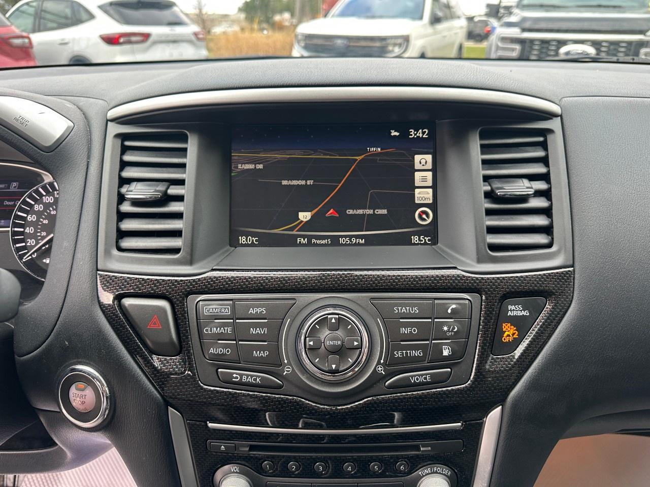 2020 Nissan Pathfinder 4x4 SL Premium Photo