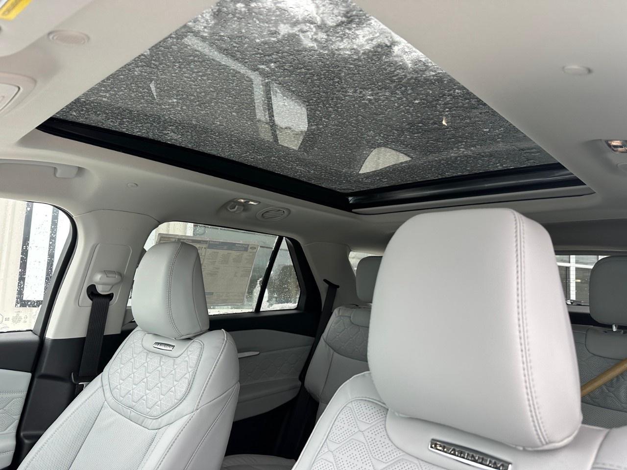 2026 Ford Explorer Platinum 4WD Photo