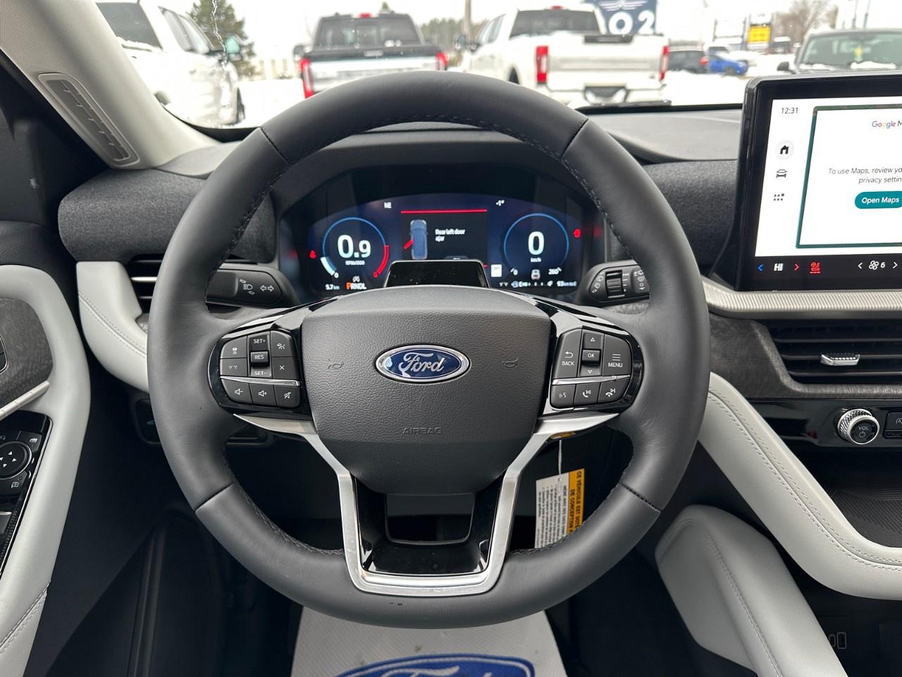 2026 Ford Explorer Platinum 4WD Photo