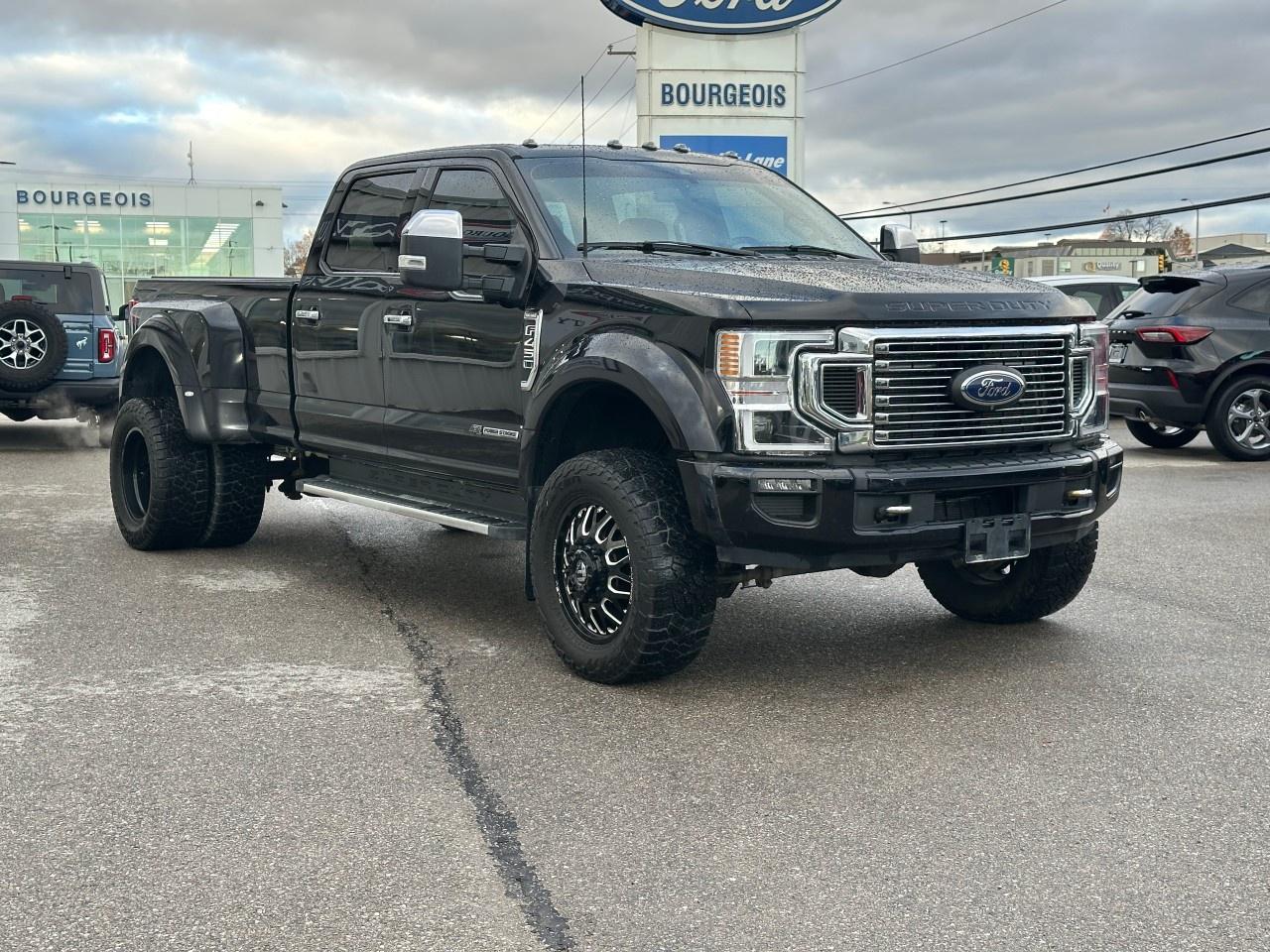 2022 Ford F-450 Super Duty DRW KING RANCH 4WD CREW CAB 8' BOX Photo3